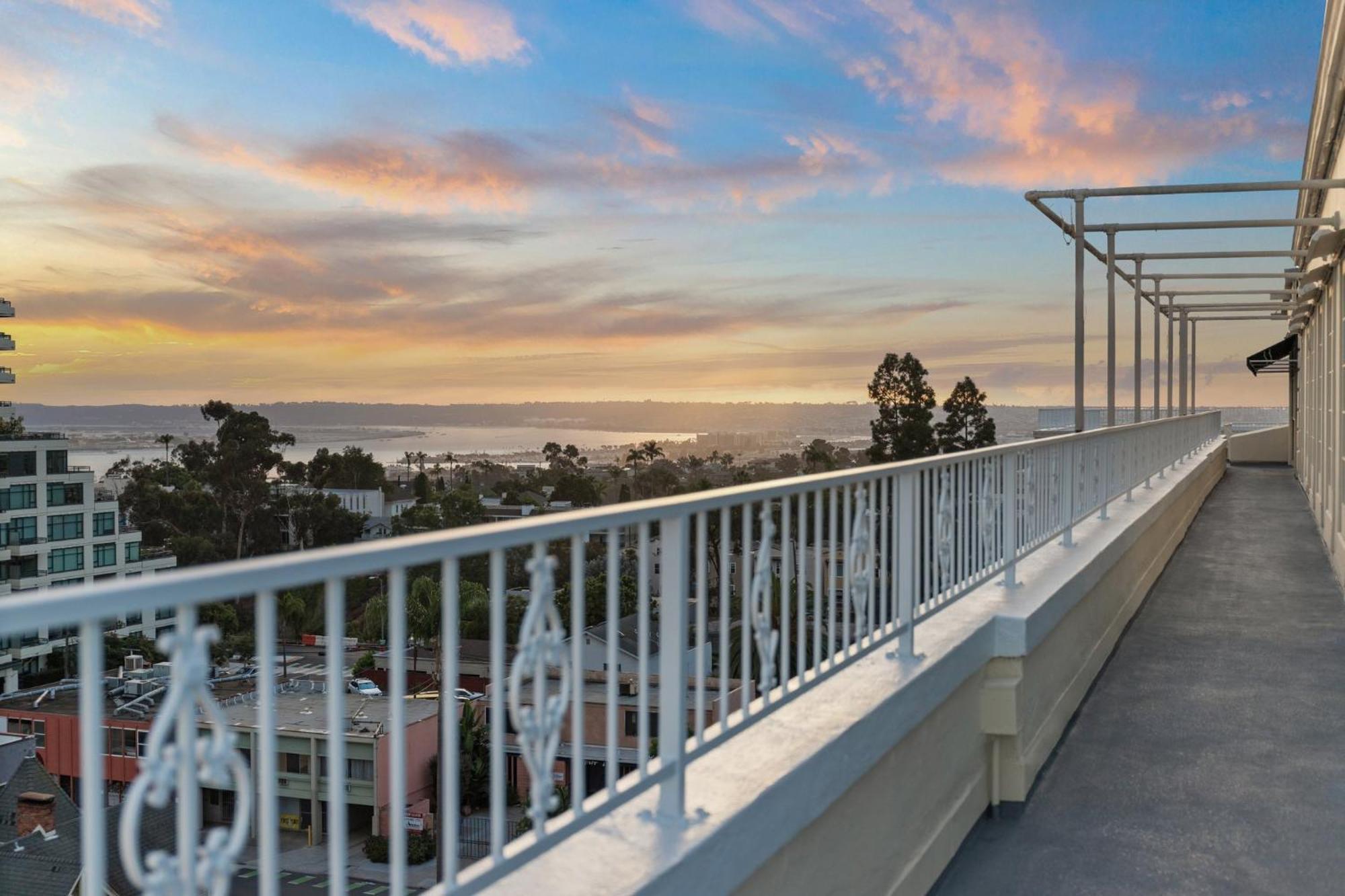 Inn At The Park San Diego Bagian luar foto